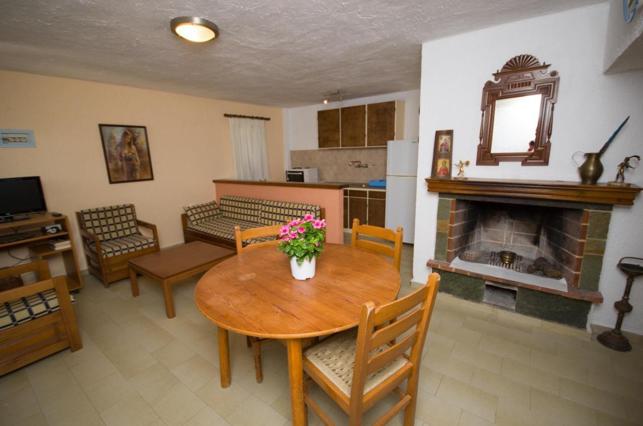 Gialos Studios & Apartments Ierapetra  Exterior photo